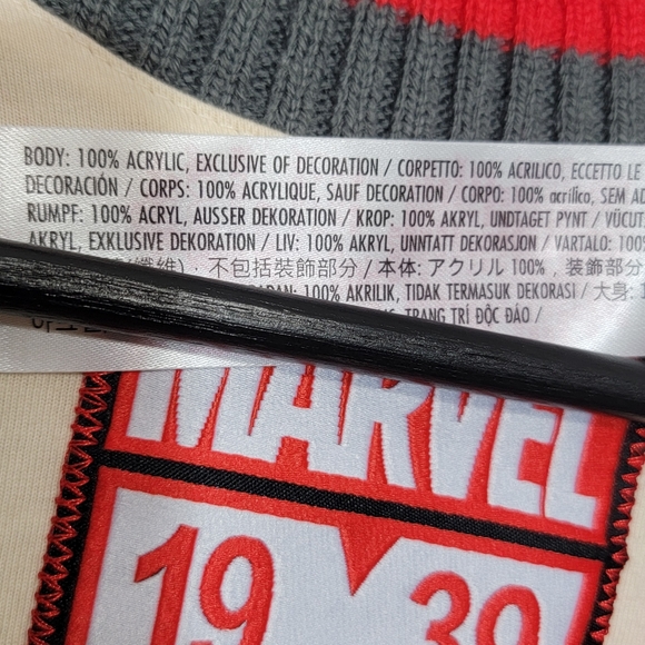 Marvel Cardigan for Adults Size M. #488 - Picture 3 of 7